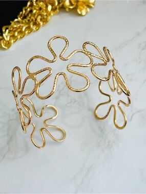 Arm Cuff gold plated Flower embossed 11” to 12” + circumference floral bracelet
